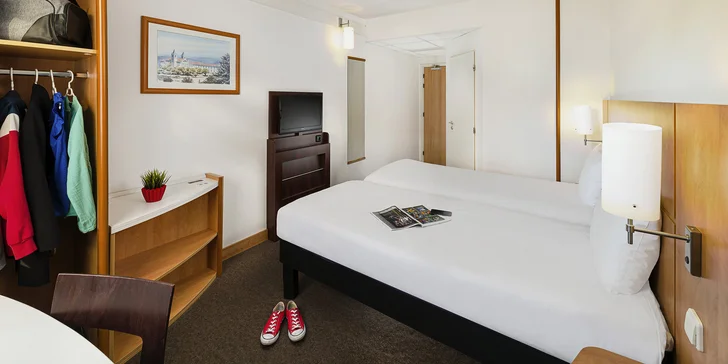 Hotel Ibis sa nachádza hneď vedľa OC Nový Smíchov.