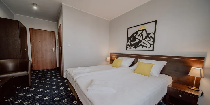 Ti, kteří mají rádi výhledy, jistě ocení, že pokoje mají i vlastní terasu či balkon.