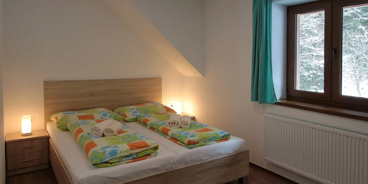 Apartmány s balkónom sú orientované na západ s výhľadom priamo na zjazdovku.