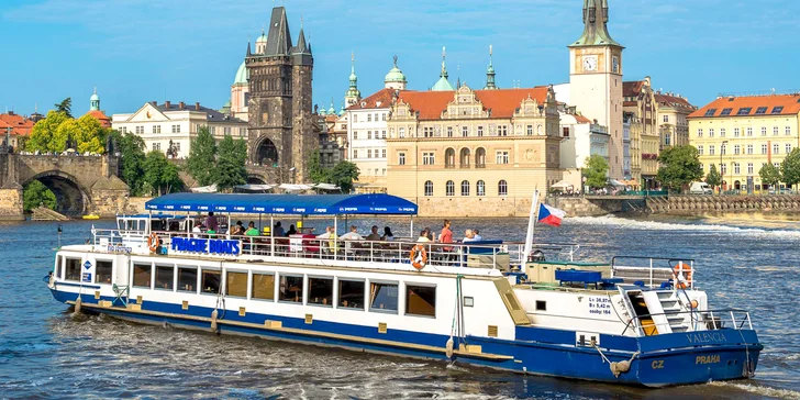 50minutová vyhlídková plavba po Vltavě pro děti i dospělé, termíny do konce října