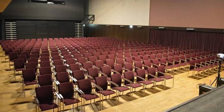 V kalendáři si poznačte datum 26. 6. 2019, talkshow začne v 19.00 hodin v kulturním domě ve Šternberku.