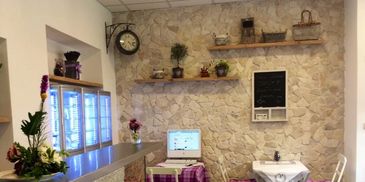 Vegetburger se sojovým latté nebo smoothie
