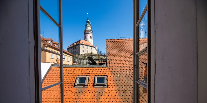 Z apartmánu s terasou budete mať nádherný výhľad na krumlovský zámok.