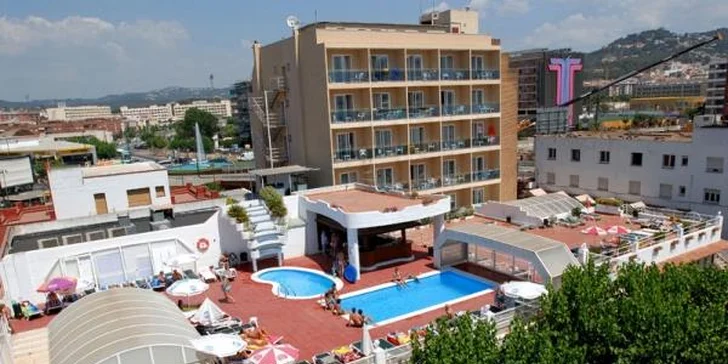 Ultra last minute zájezd do Španělska. V ceně letenka z Prahy, polopenze i 4* hotel. Termín již 31.8.-7.9.2014