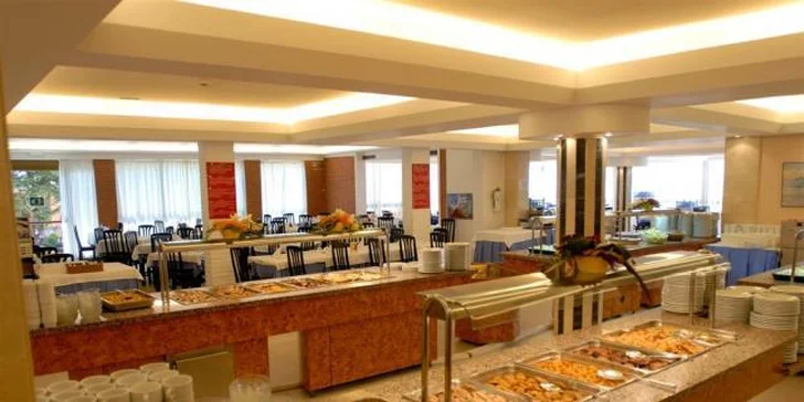 Ultra last minute zájezd do Španělska. V ceně letenka z Prahy, polopenze i 4* hotel. Termín již 31.8.-7.9.2014