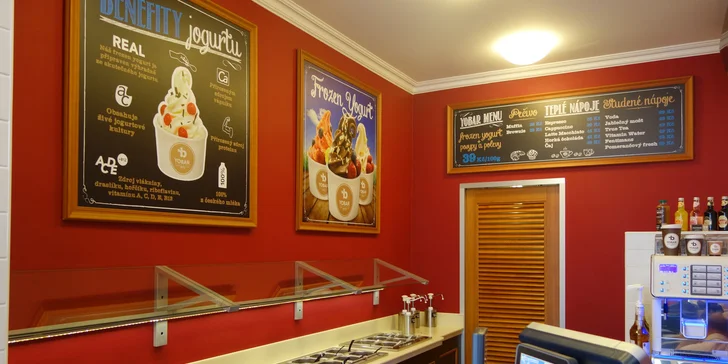 200 g Frozen Yogurtu s chutnými posypy a polevami