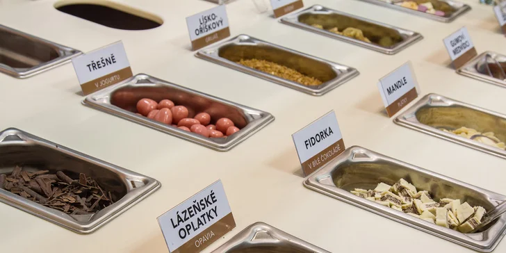 200 g Frozen Yogurtu s chutnými posypy a polevami
