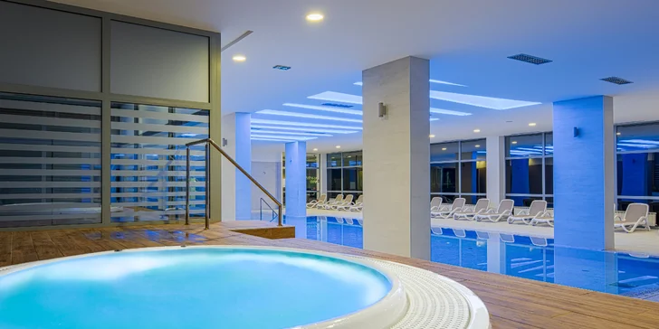 V cene máte neobmedzený vstup do wellness (bazény, sauna, relaxačná miestnosť).