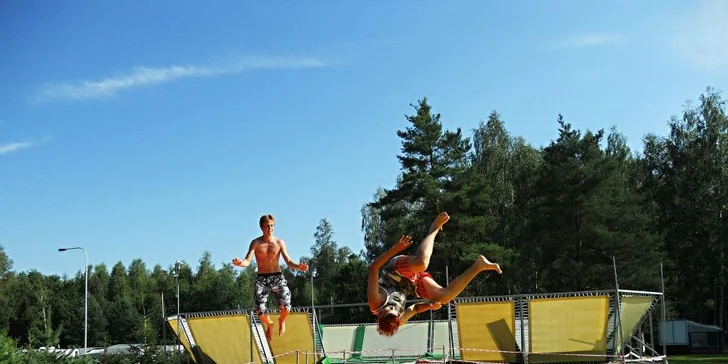 Giga trampolína či vodní fotbal na Stříbrném rybníku