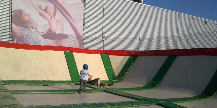 Giga trampolína či vodní fotbal na Stříbrném rybníku