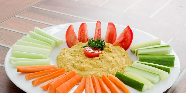 Velké denní menu ve vegetariánské restauraci Gopál