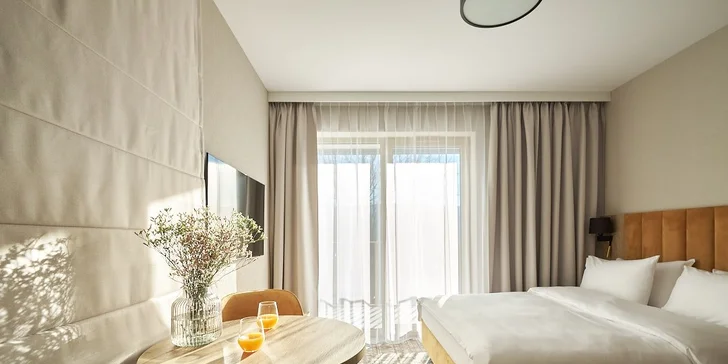 Pokoj Superior má balkon. 
