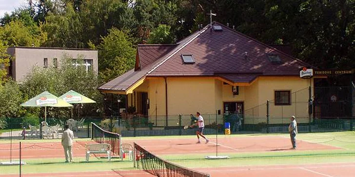 Pronájem kurtu na tenis, badminton, volejbal a další