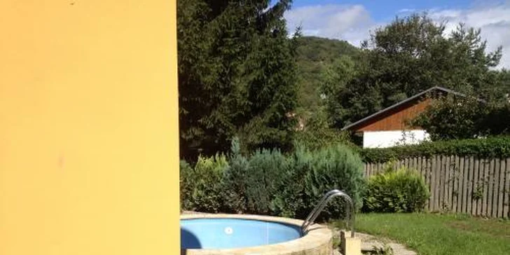 Týdenní pronájem luxusní chaty na břehu Labe až pro 5 lidí