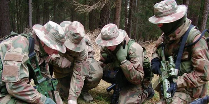 Airsoftová střílečka až pro 10 hráčů vč. zapůjčení zbraně a munice