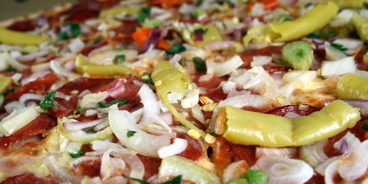 Obří pizza (45 cm) s sebou