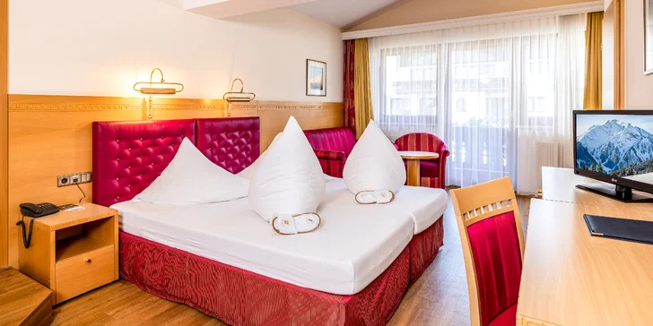 Na výber máte izby Hotela Strass alebo v Sporthoteli.