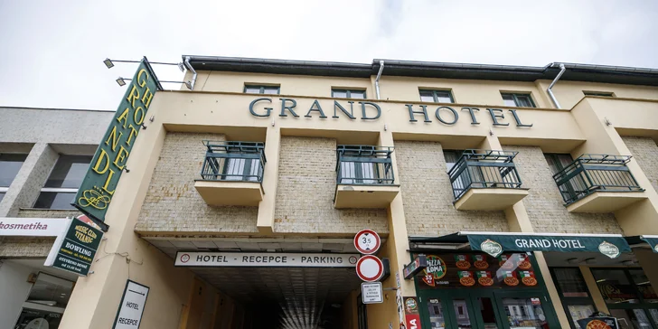 Hotel Grand nájdete priamo v historickom centre mesta.