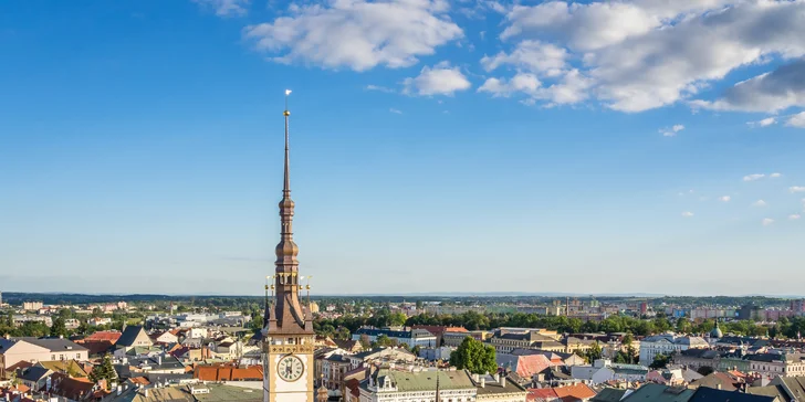 Táborové dobrodružství: Prozkoumejte Olomouc, objevte zbytky hradeb a rozluštěte tajemství táborového světa!