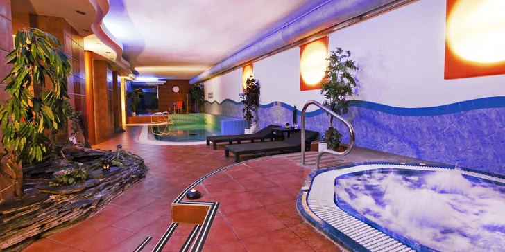 Relax na jižní Moravě se snídaní či polopenzí, vstupy do aquacentra i privátním wellness a masáží