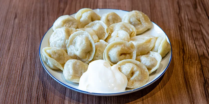 Pelmeni mäsové (bravčové a hovädzie alebo morčacie mäso) (300 g)