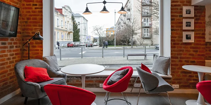 Apartmány Revelton Studios najdete v centru města, kousek od Ferdinandova a Rudolfova pramene. 