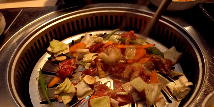 4chodové korejské menu pro dva na Vinohradech