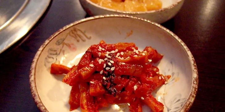 4chodové korejské menu pro dva na Vinohradech
