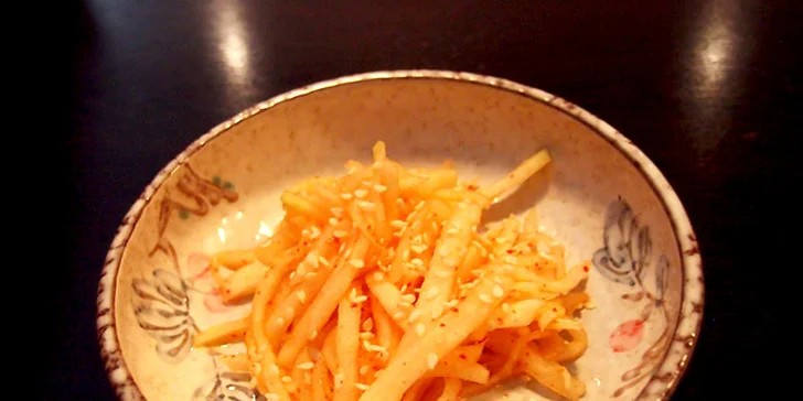 4chodové korejské menu pro dva na Vinohradech