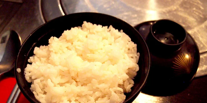 4chodové korejské menu pro dva na Vinohradech