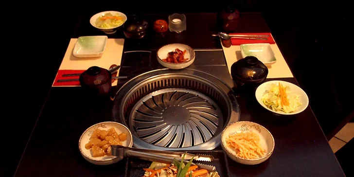 4chodové korejské menu pro dva na Vinohradech
