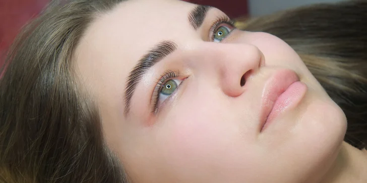 Získajte zvodný pohľad s Lash Liftom & Botoxom mihalníc a lamináciou obočia