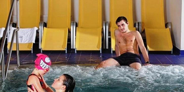 3-5 dní v Resident Harrachov s polopenzí a all-inclusive nápoji pro dva