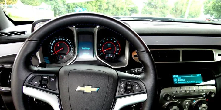 2 hodiny krocení Chevroletu Camaro - až 400 koní!