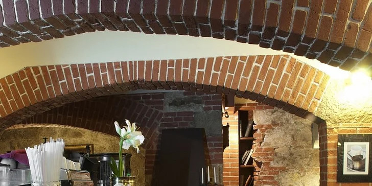 Gurmánský 300g tatarský biftek s 10 topinkami
