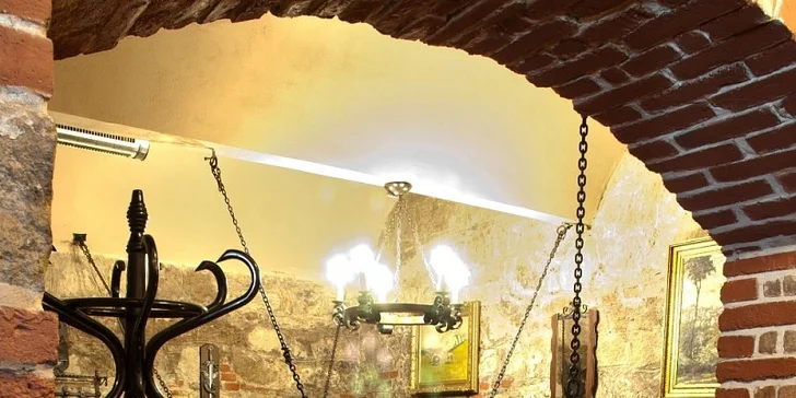Gurmánský 300g tatarský biftek s 10 topinkami