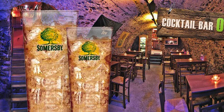 Dva 0,33l točené cidery Somersby v baru Osa