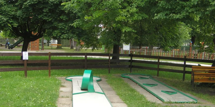 Letní permanentka či jednorázový vstup na minigolf