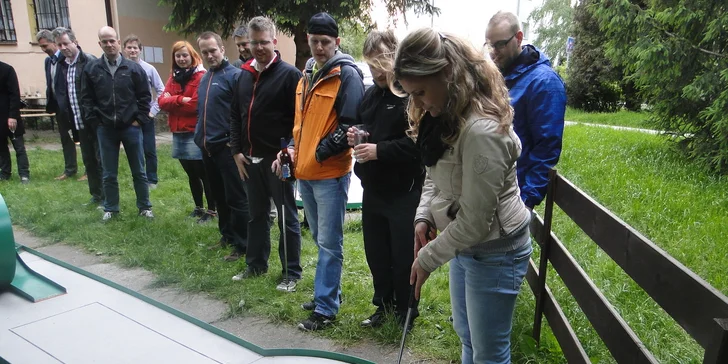 Letní permanentka či jednorázový vstup na minigolf