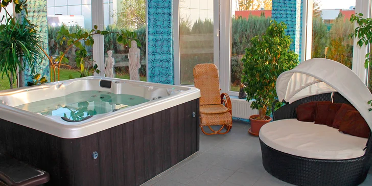 V některých balíčcích máte zabalený relax v jacuzzi a další procedury. 