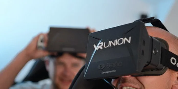 2 letenky na Průlet Prahou s virtuálními brýlemi Oculus Rift