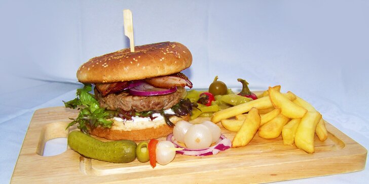 Sleva 40 % na Olomoucký hovězí hamburger