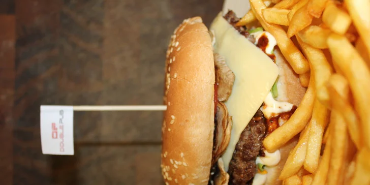 50% sleva na jakýkoli burger v Double Pub