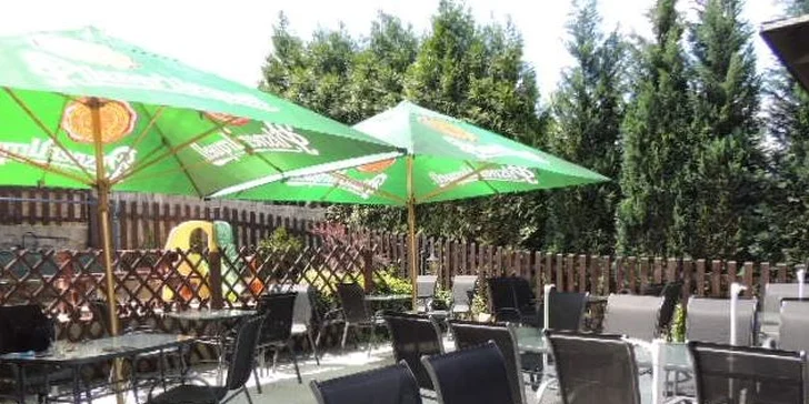 Dvě křupavé pizzy dle výběru v restauraci Georgia