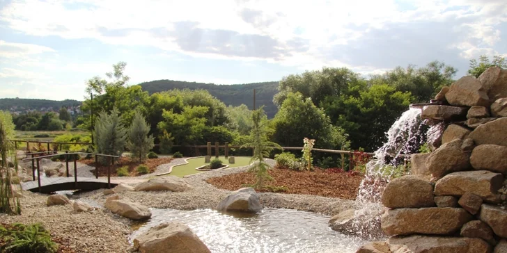 Permanentky na 5 či 10 vstupů na pirátský minigolf