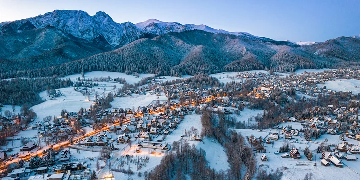 Apartmány se nachází v centru a je z nich úžasný výhled na Tatry.