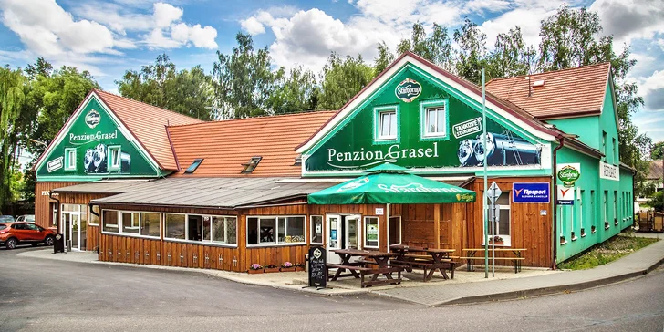 Jižní Morava plná výletů a relaxace: penzion s vyhlášenou kuchyní a privátním wellness včetně bazénu