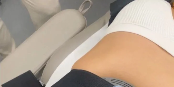 BODY SCULPT využíva vysoko intenzívnu fokusovanú elektromagnetickú energiu