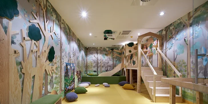 Součástí hotelu je dětská herna. 