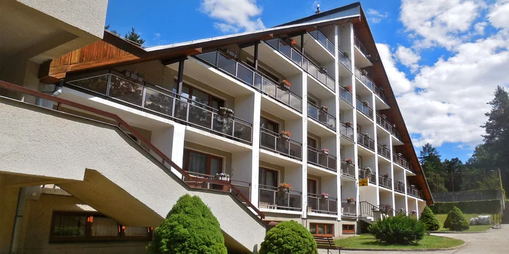 Relax na jižní Moravě: polopenze, neomezený wellness a degustace vín s živou hudbou